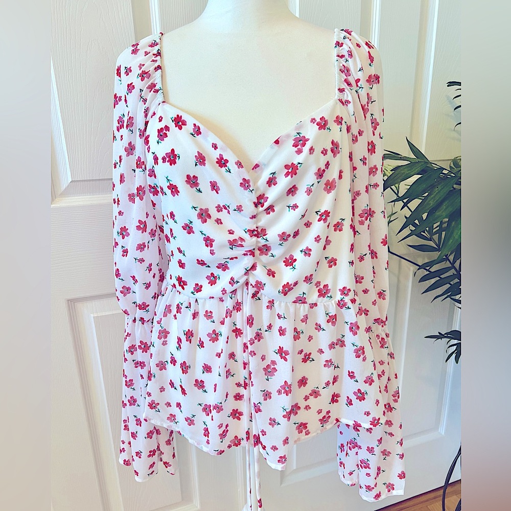 Peach Love California floral white pink peplum top size medium